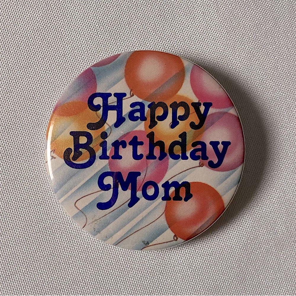 ⭐️ Vintage Happy Birthday Mom Metal Pin Brooch